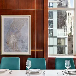 Отель Doubletree By Hilton Midtown Fifth Ave
