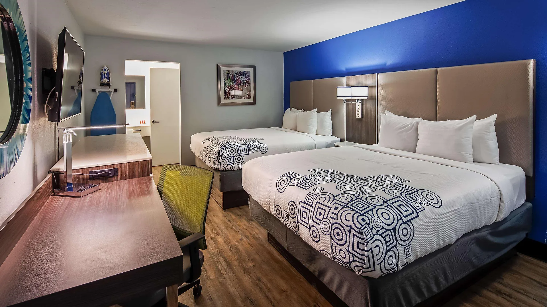 Surestay Plus Hotel By Best Western Sacramento Cal Expo 3*,