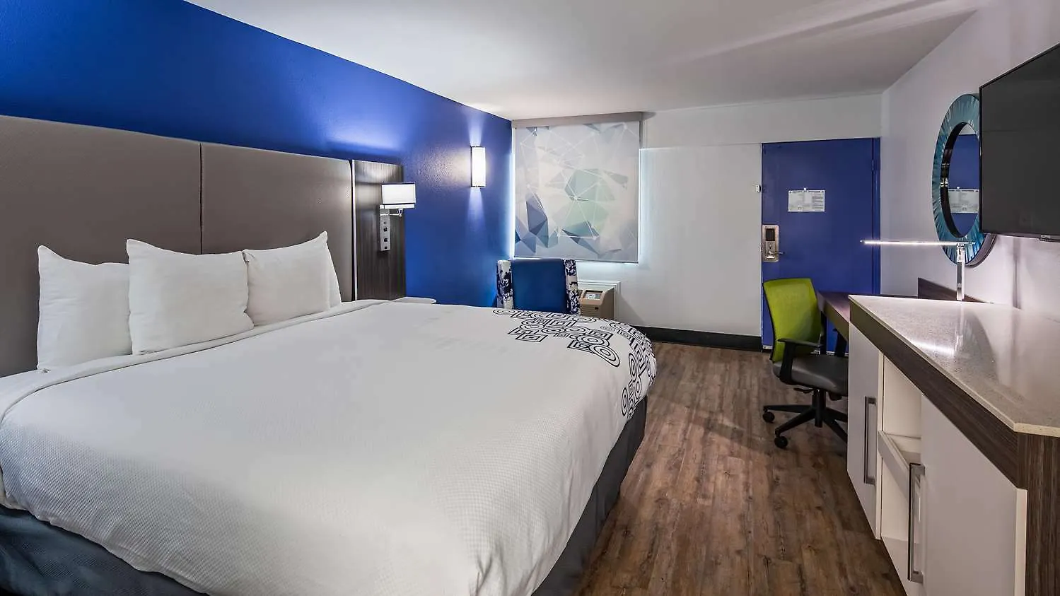 Surestay Plus Hotel By Best Western Sacramento Cal Expo